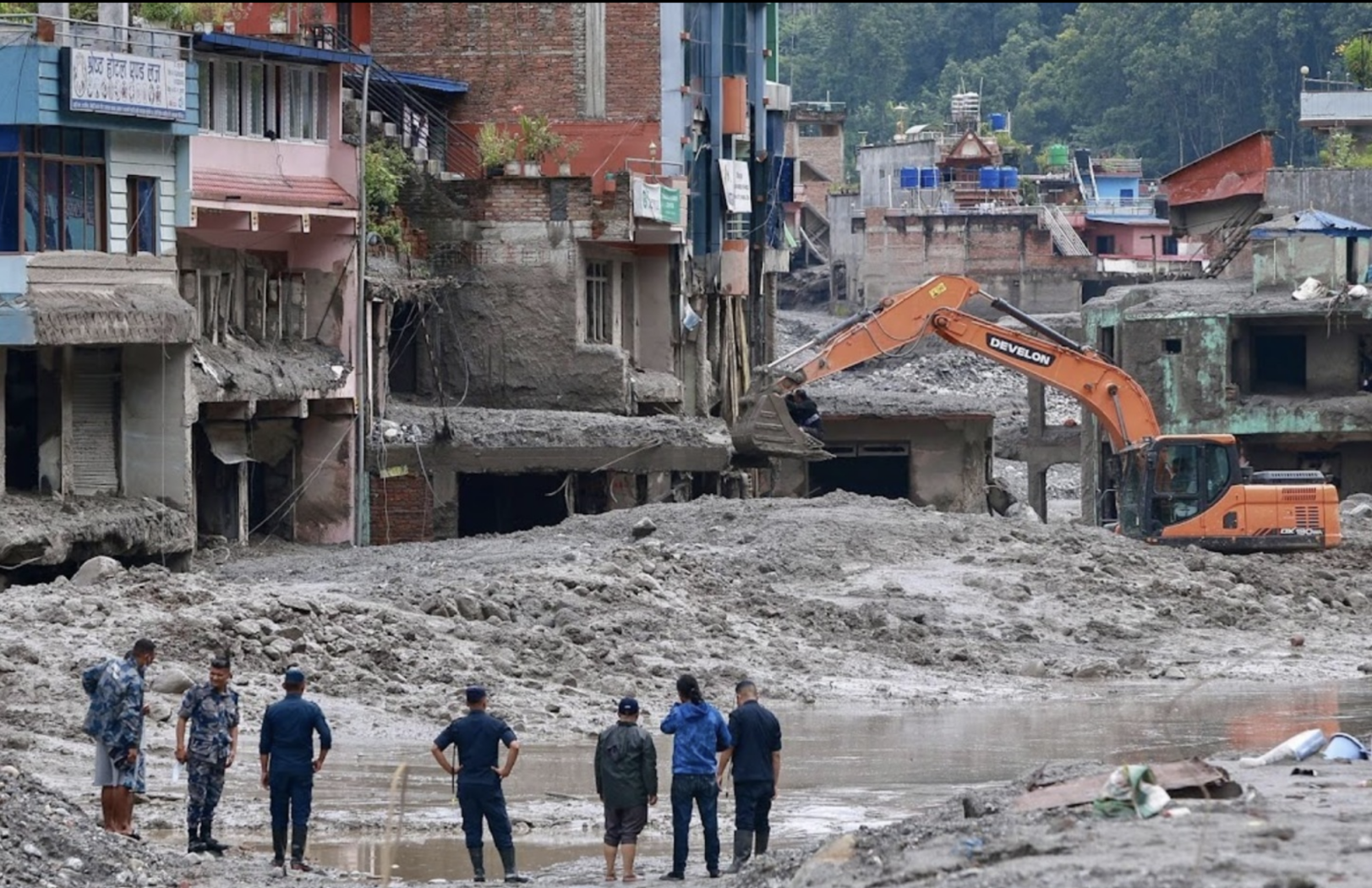 Overstroming Nepal: 10 miljoen roepies overgemaakt